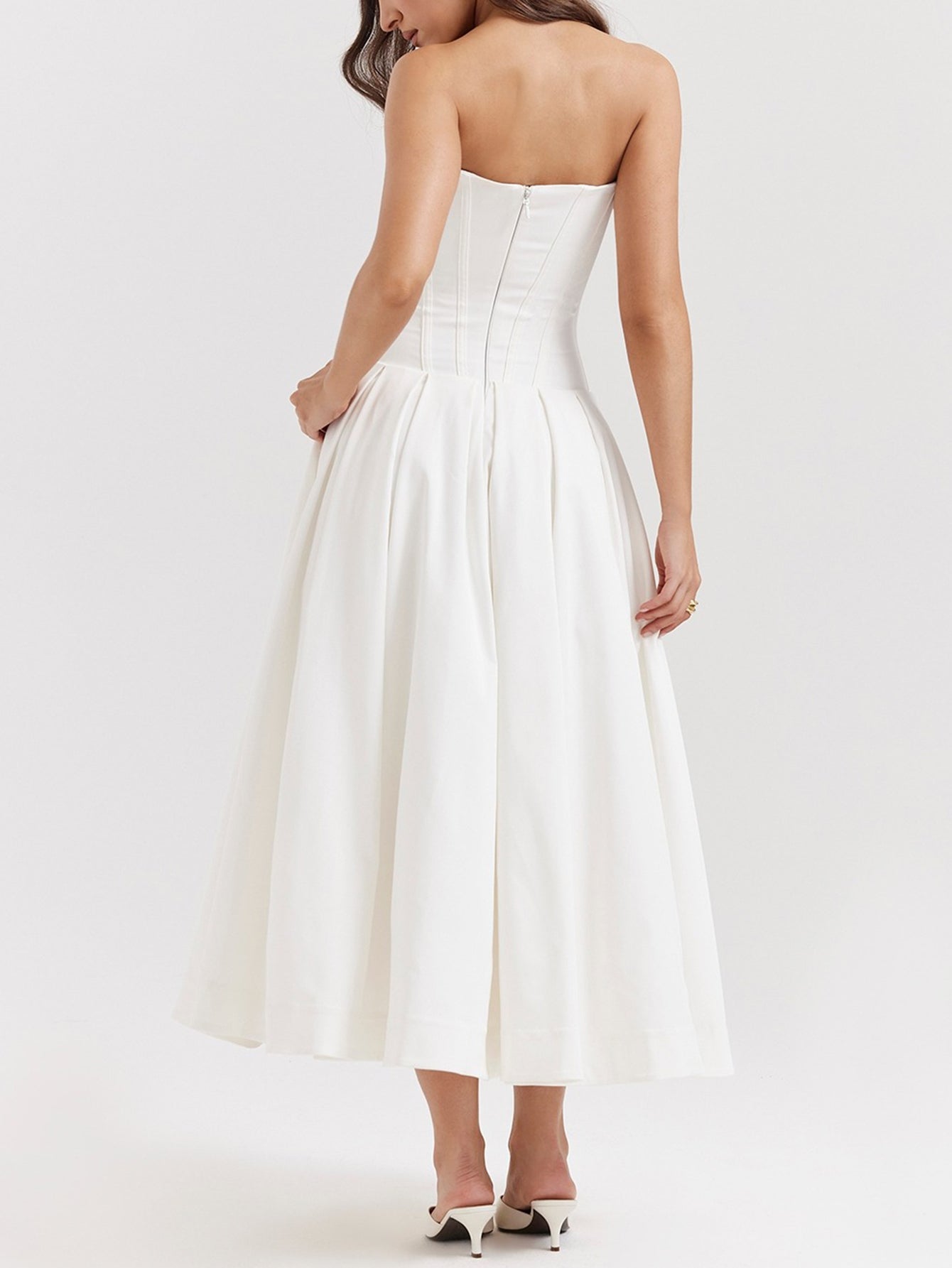 Odette | Robe midi sans bretelles et solide